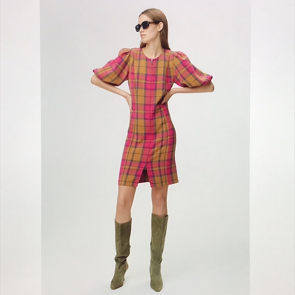 Plaid Puff-Sleeve Shift Dress in Pink & Tan - Picture 11 of 16